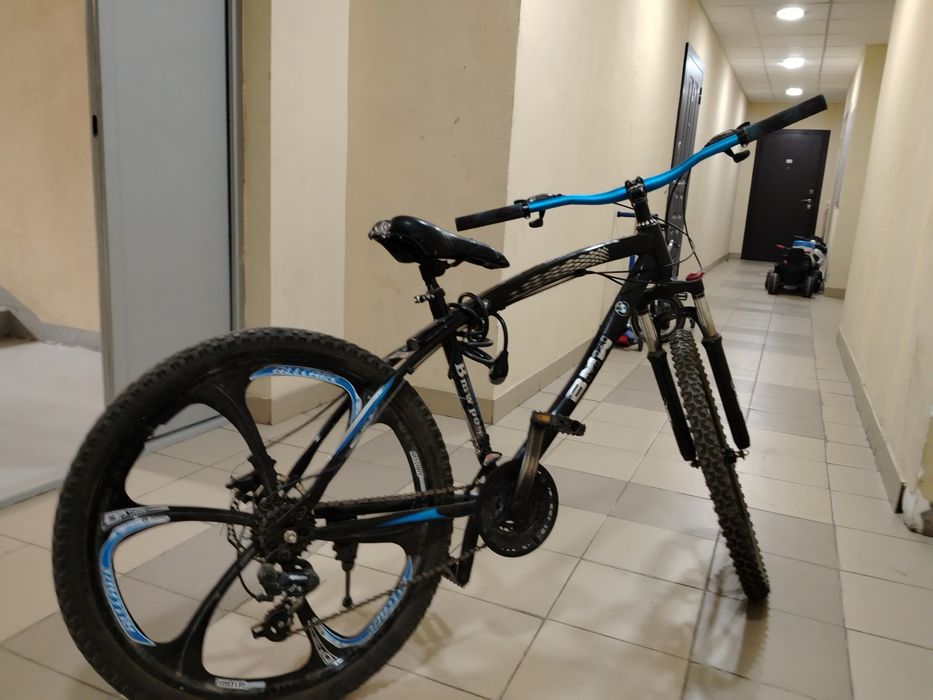 Велосипед BMW подростковый