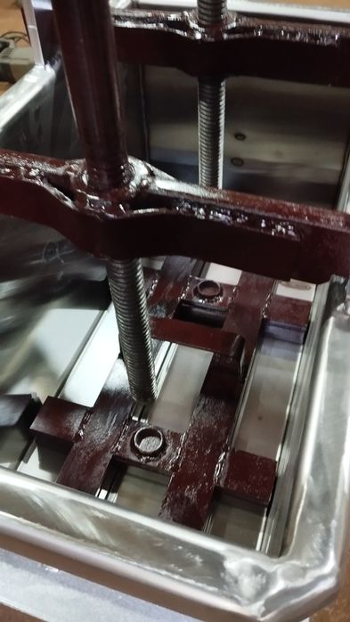 Гўшт пресс қолип