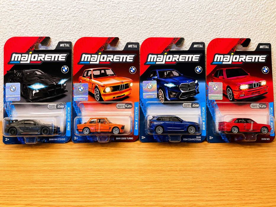 10 броя Hot Wheels BMW моделчета