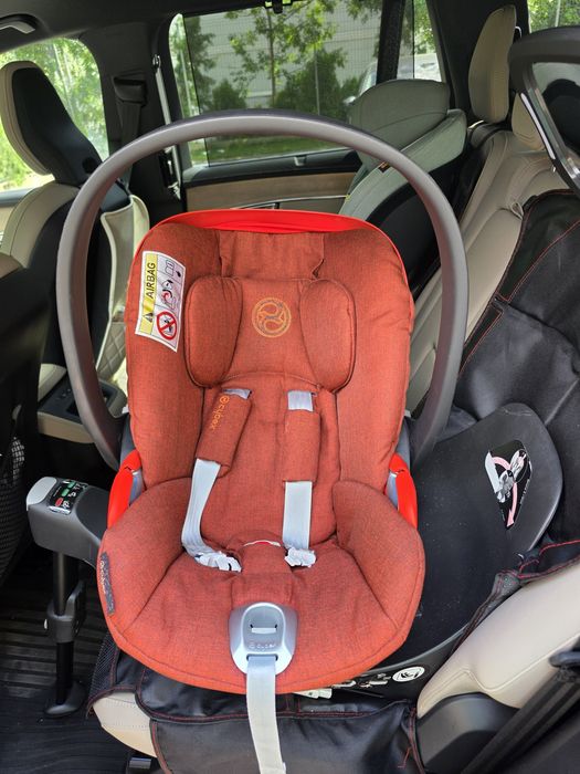 Vand Scoica + baza isofix Cybex Cloud Z i-size