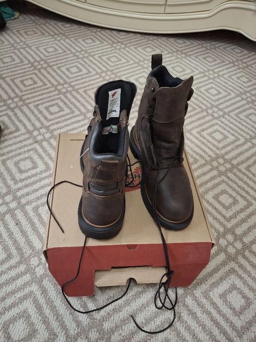Продоется спец обувь RED WING Размер 41