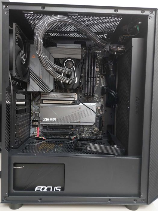 Desktop PC i9 12900K, Z690, 64GB DDR5, 500GB NVMe, AIO, 850W PSU