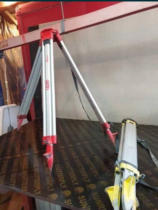 Инструмент лазер  стойка за нивелир LAIKA ЛАЙКА , перфектно техническо