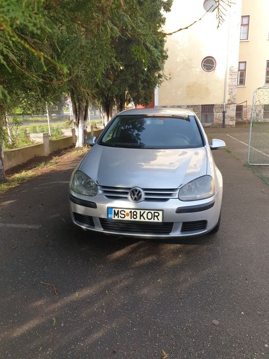 Vînd Urgent Golf 5 1.4 MPI (2004)