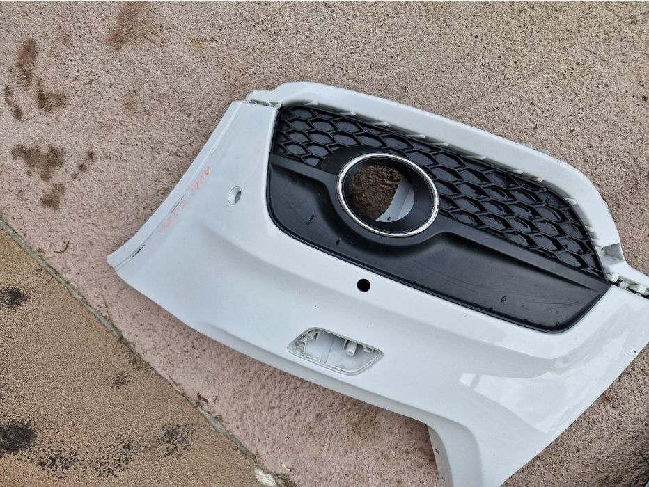 Bara fata Audi Q3 oem 2011-2014