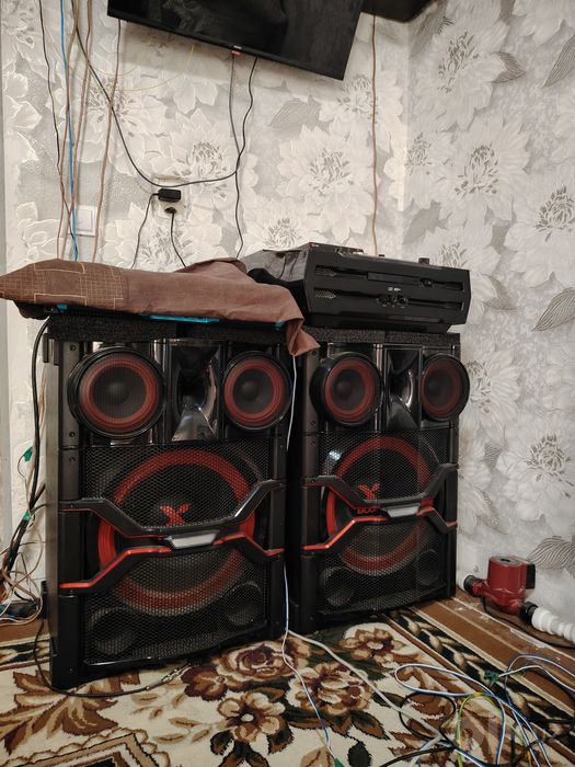 LG комплект 2 калонки +усилитель