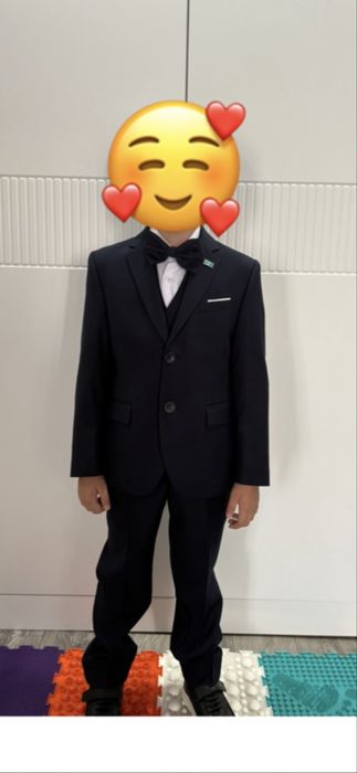 Школьный синий костюм