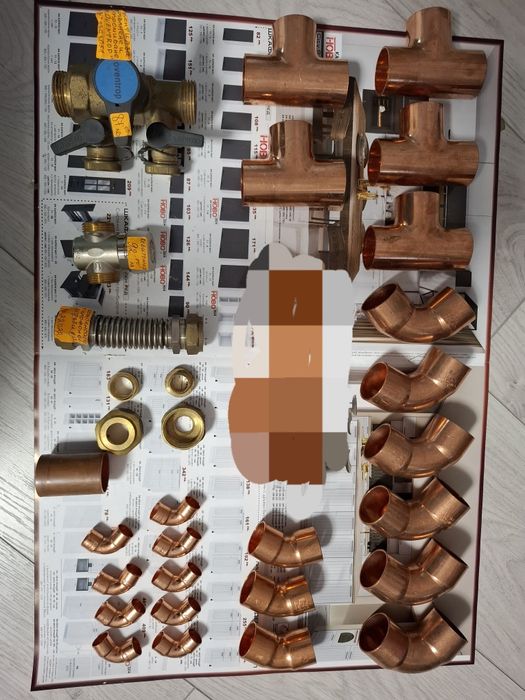 Продавам медни фитинги и части на  OVENTROP