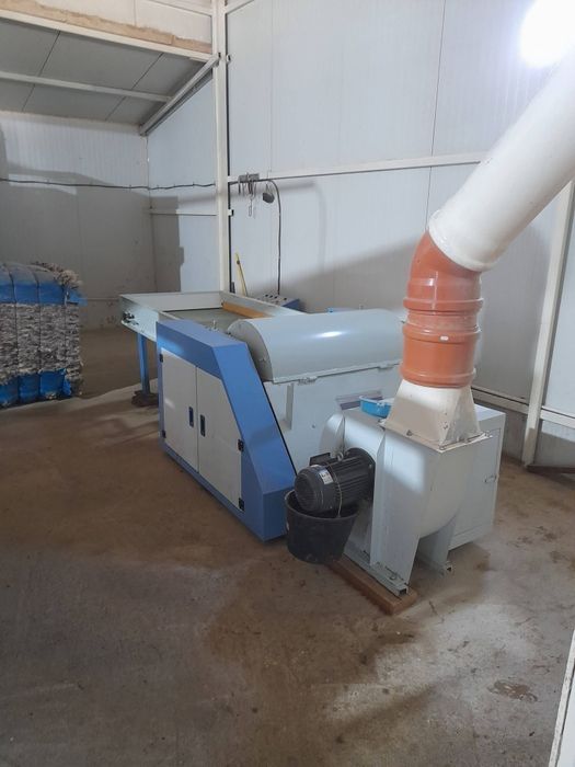 Afacere la cheie, utilaje de producție Izolație de lână  cardată