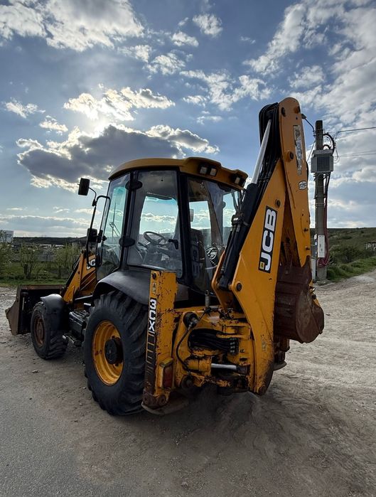 Buldoexcavator JCB 3CX AN 2010