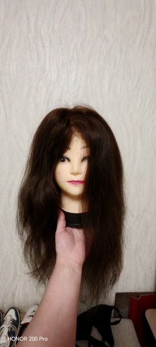 Продам парик из натуральных волос.
