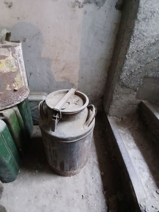 Ishlatilgan buyumlar kelishilgan narxda xolati yaxshi