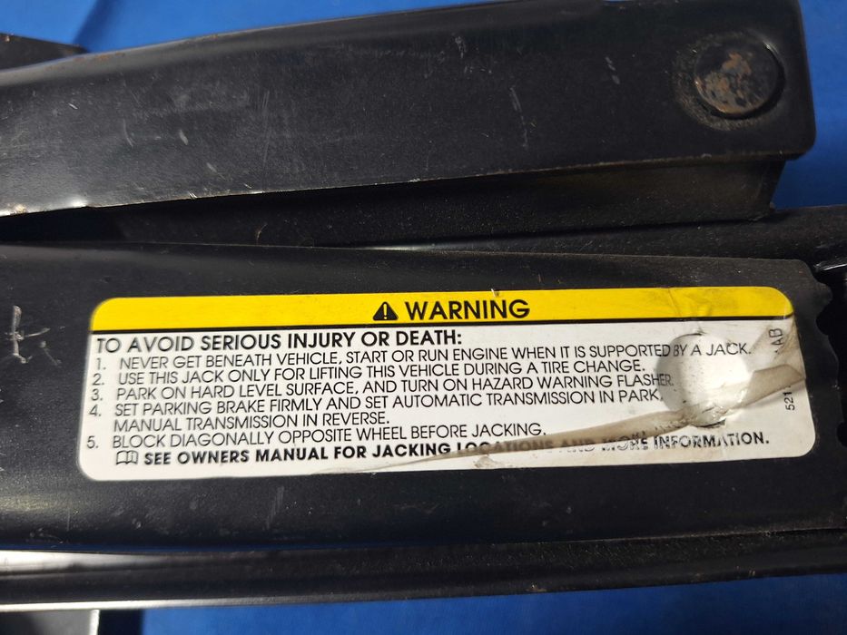 Cric AUTO OEM Chrysler - Chevrolet - Opel + Cheie Roti