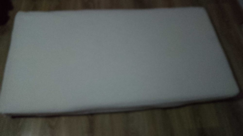 Детска кошетка, която се монтира и като бюро цена 170лв.