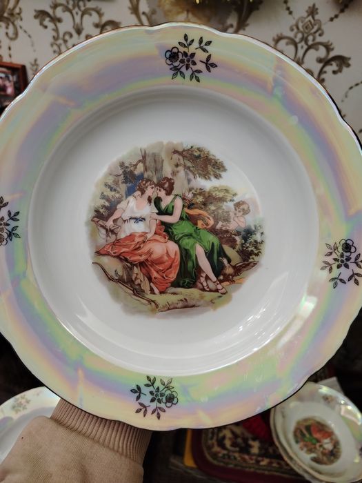 Новые, антикварные салатницы и тарелки, Германия.