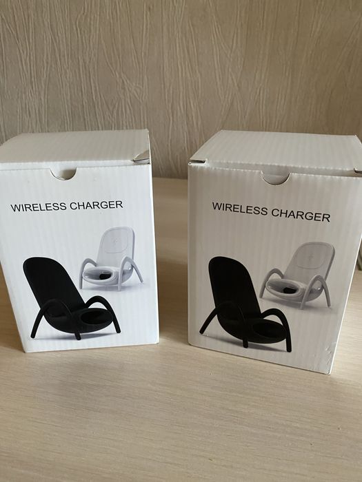 Зарядное устрлйство  для телефона