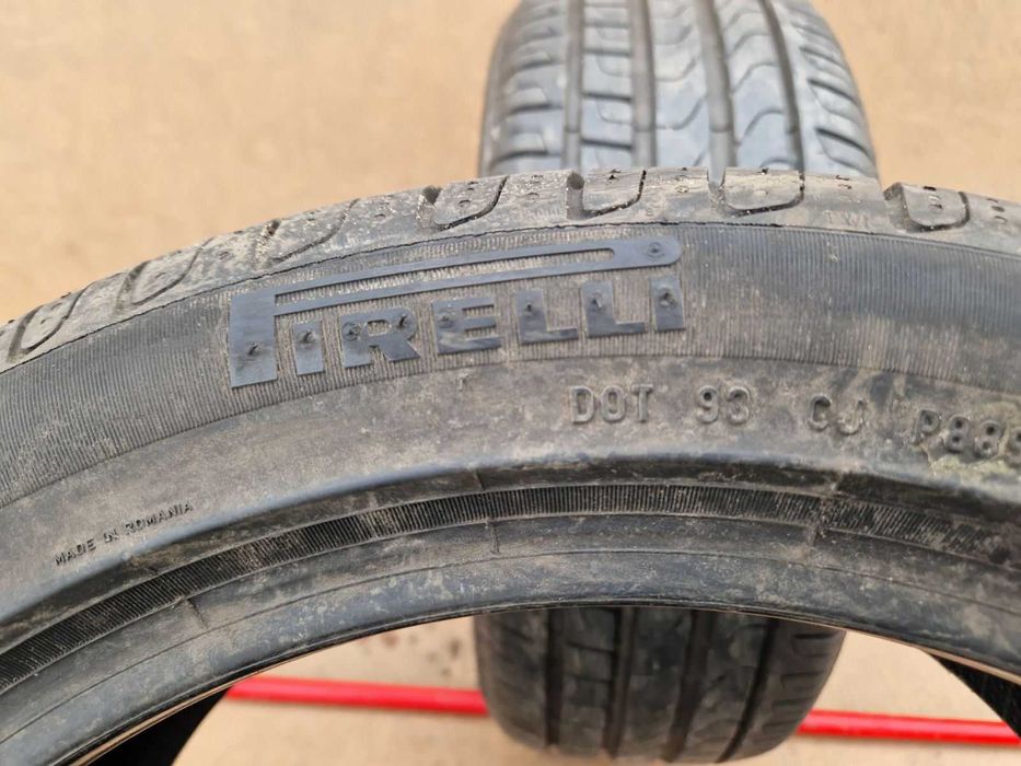 2 Pirelli R17 225/45  Летни гуми  DOT4619