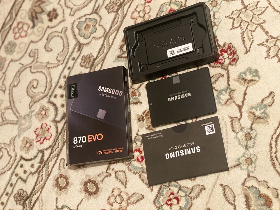 SSD Samsung MZ-77E1T0B/EU 1000 Гб жесткий диск