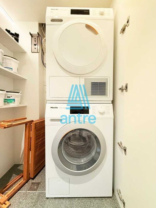 Продава се Тристаен апартамент в София, Изток - 87 кв.м за 3907 €/кв.м - Снимка #9