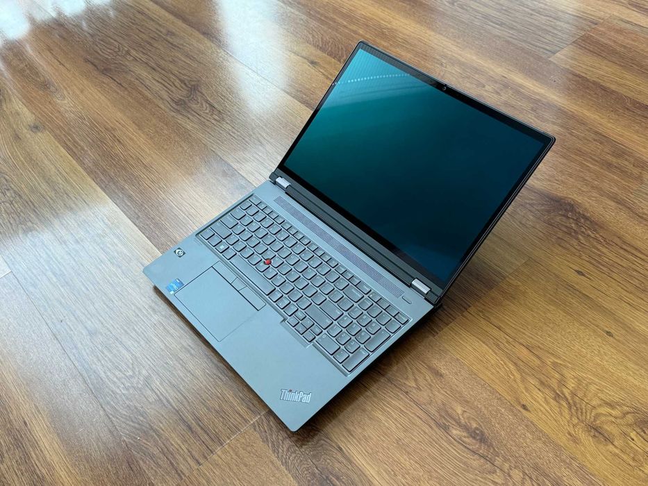 16' 4K+ OLED Touch Core i7-12850HX Lenovo ThinkPad P16 G1 32GB DDR5/1TB NVMe/RTX A1000/Бат 6ч.