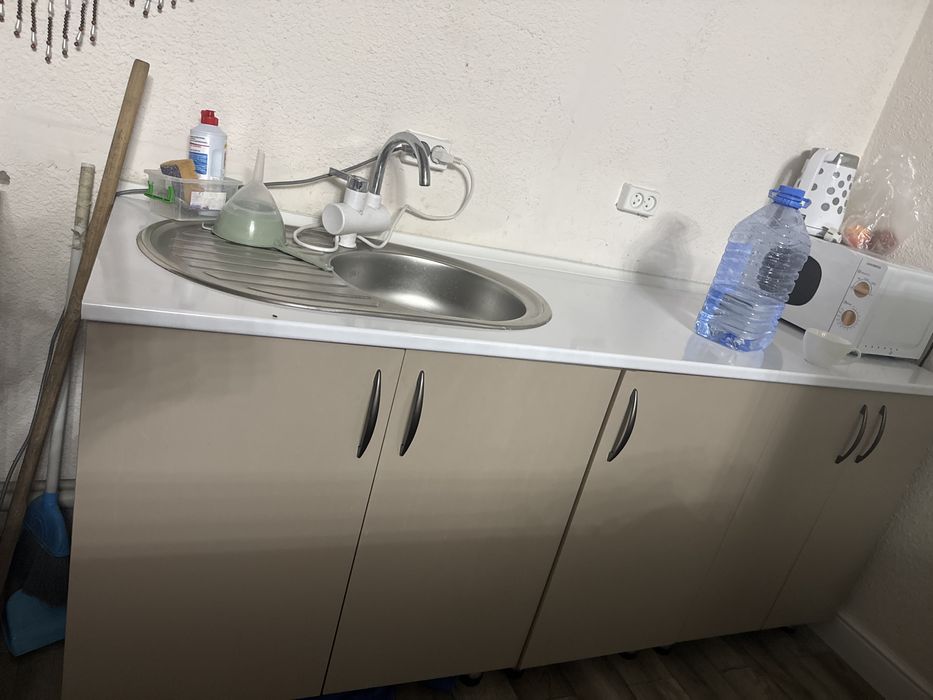 Кухонный шкаф с мойкой