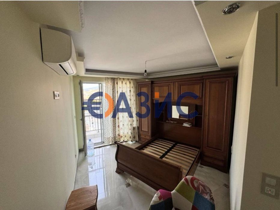 Продава се Четиристаен апартамент в Свети Влас - 180 кв.м за 737 €/кв.м - Снимка #2