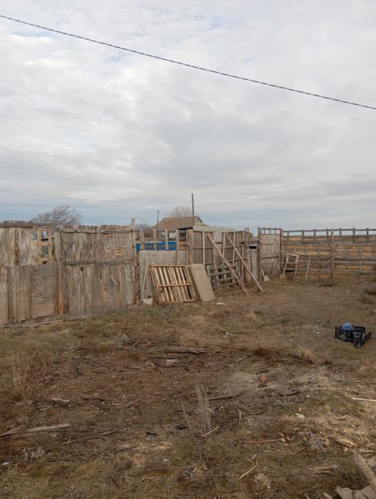 Продам дом земельный участок