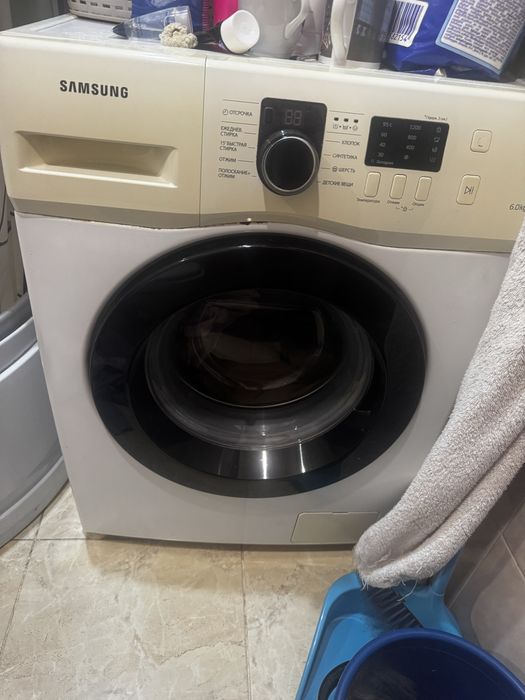 Продам стиральную машинку