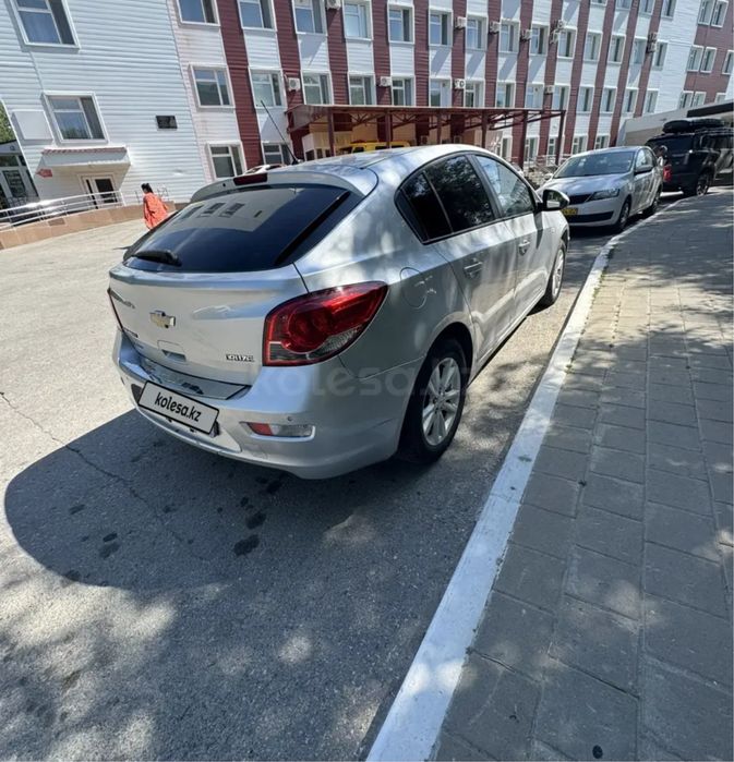 Продам chevrolet cruze