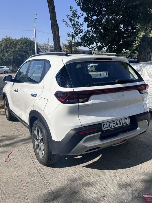 Срочно продается машина Kia Sonet eng full 3 pazitsiya