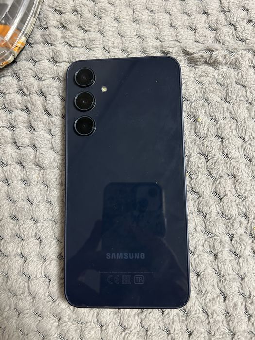 Продам samsung a35