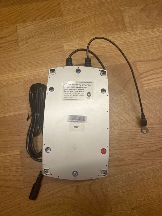 CTEK battery charger 1058