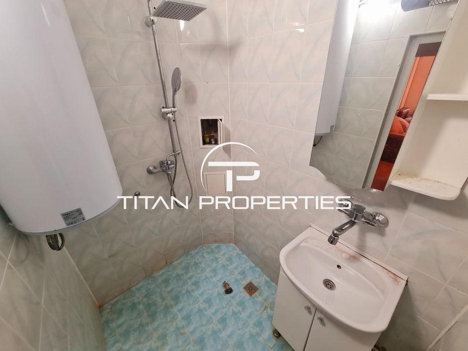 Дава се под наем Двустаен апартамент в Бургас, Лазур - 92 кв.м за 382.5 € - Снимка #9