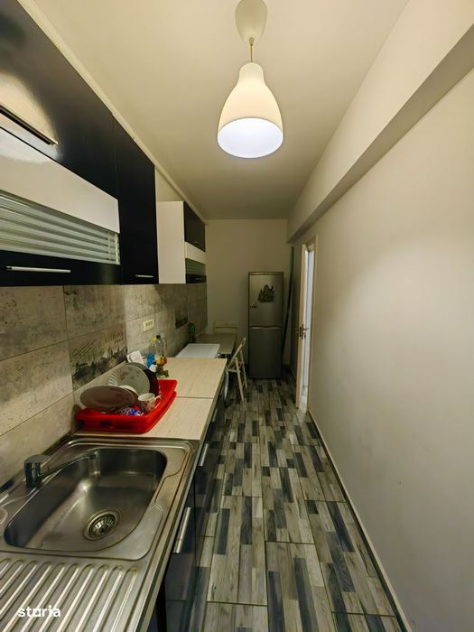 Garsoniera decomandata - mobilata si utilata - Militari Residence