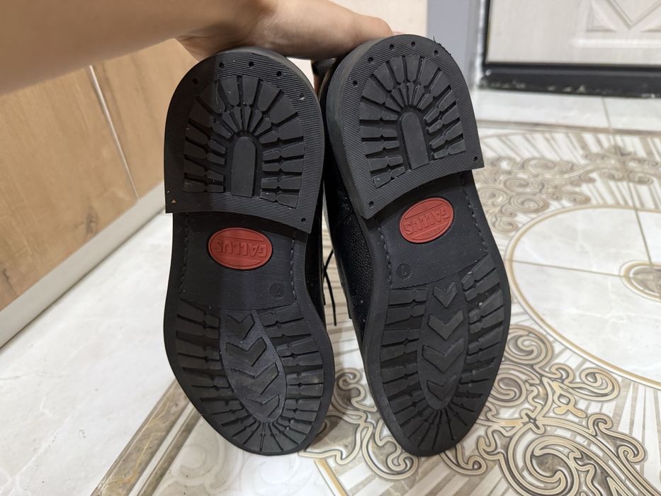 Кожаные ботинки 39-40