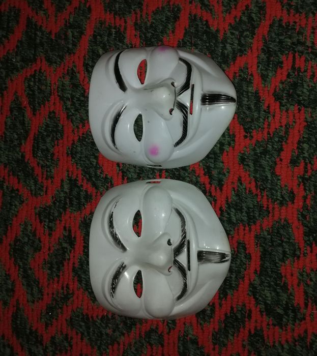 Maska sotiladi holati yangidek