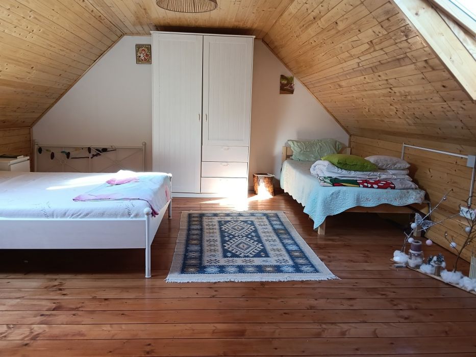Casă la deal 90 min de Bucuresti