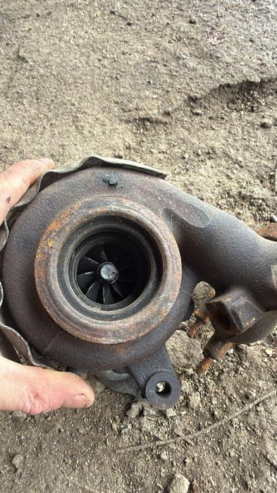 Vând schimb Turbina Passat b6 2.0 170 cp
