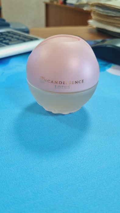 Продам туалетную воду INCANDESSENCE