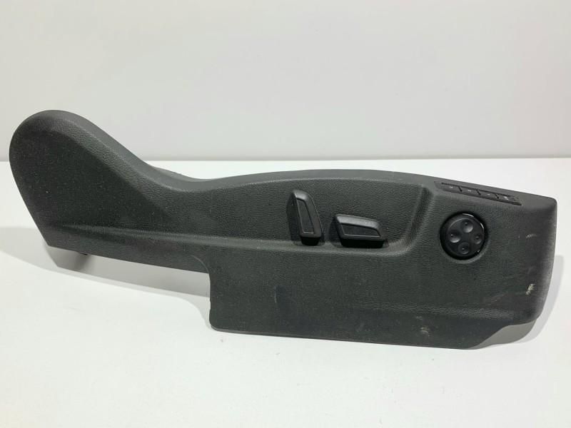 Butoane reglaj scaun dreapta Skoda Superb 2 3T0881318H Berlina