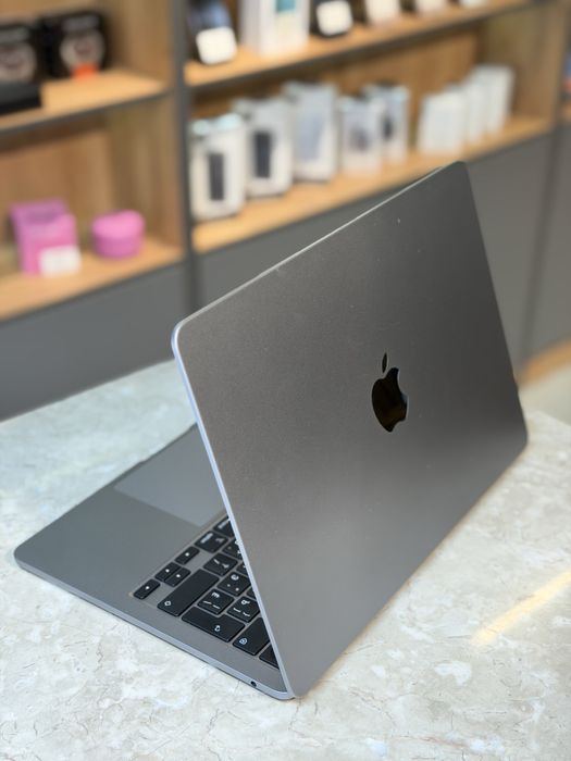 MacBook Air M2 8GB / 256GB PhoneLab