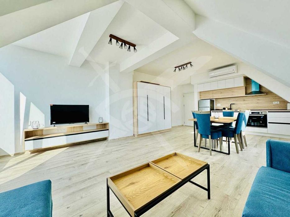 Дава се под наем Тристаен апартамент в Варна, Бриз - 75 кв.м за 1097.01 € - Снимка #2