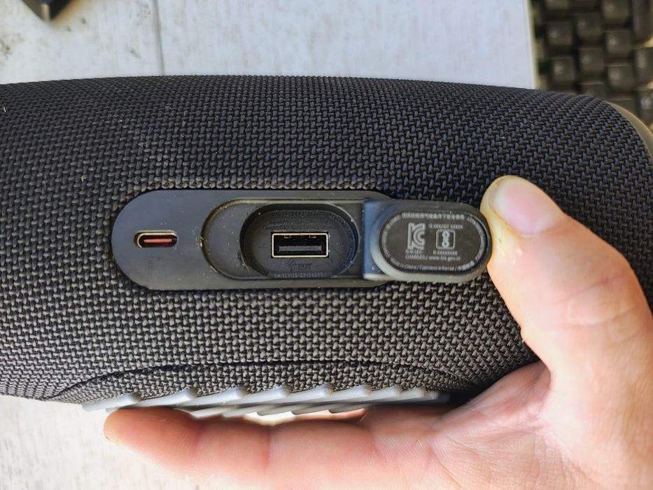 JBL charge 5 plus cablu original. ( Preț fix) !!!