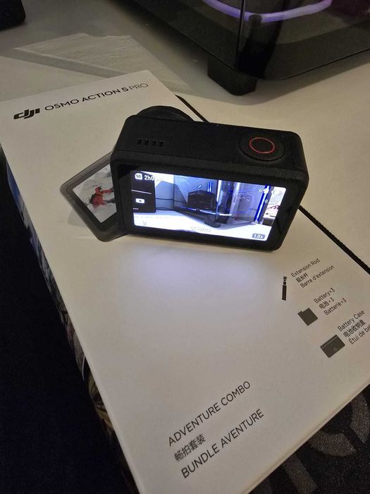 Camera actiune DJI Action 5 PRO, Adventure Combo, impecabila, la cutie