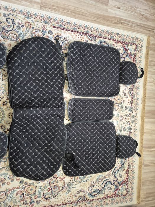 Продам чехлы на авто