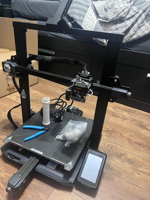 Creality Ender 3 s1 plus + accesorii