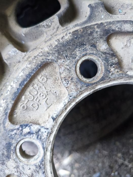 Запаска на Делику R15/6x139.7