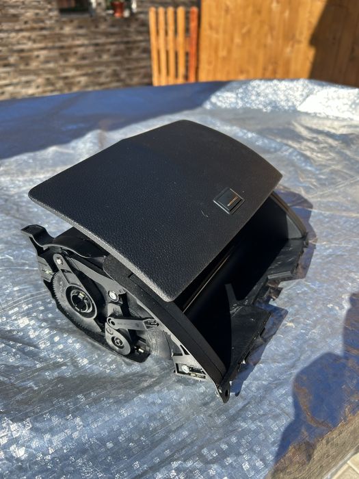 Навигация малък екран за w204