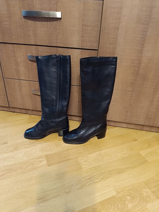 Cizme din piele negre