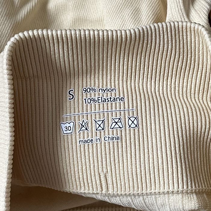 шорты спортивные обтягивающие